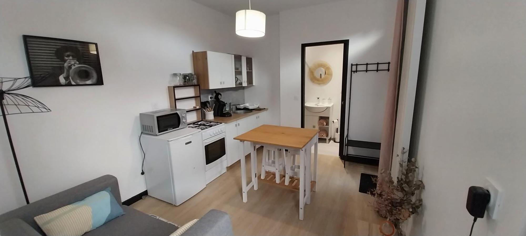 Independant Apartment *